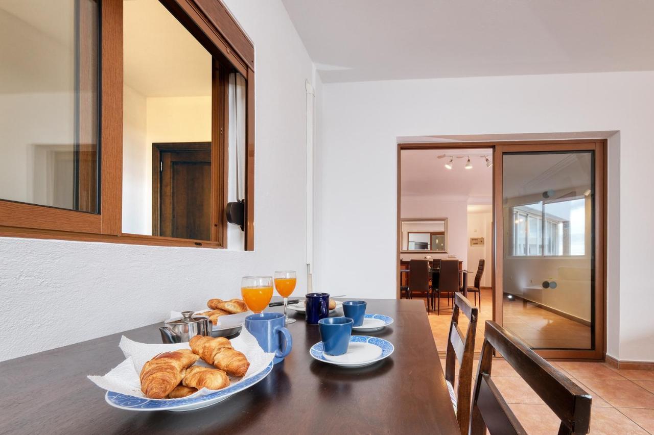 Casa Elin-Shared Pool, Fast Wifi Villa กอสตา เตกีสเซ ภายนอก รูปภาพ